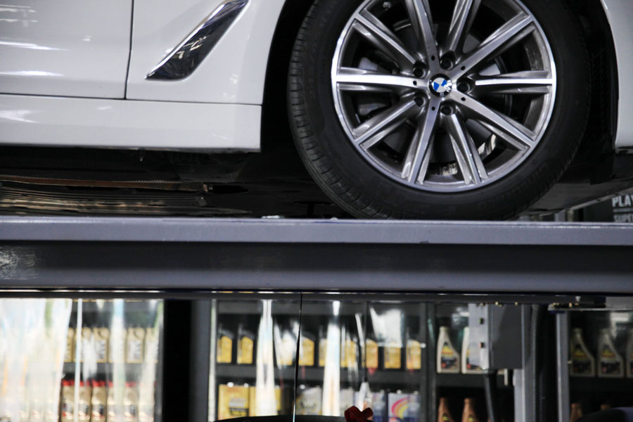 BMW G30 520I