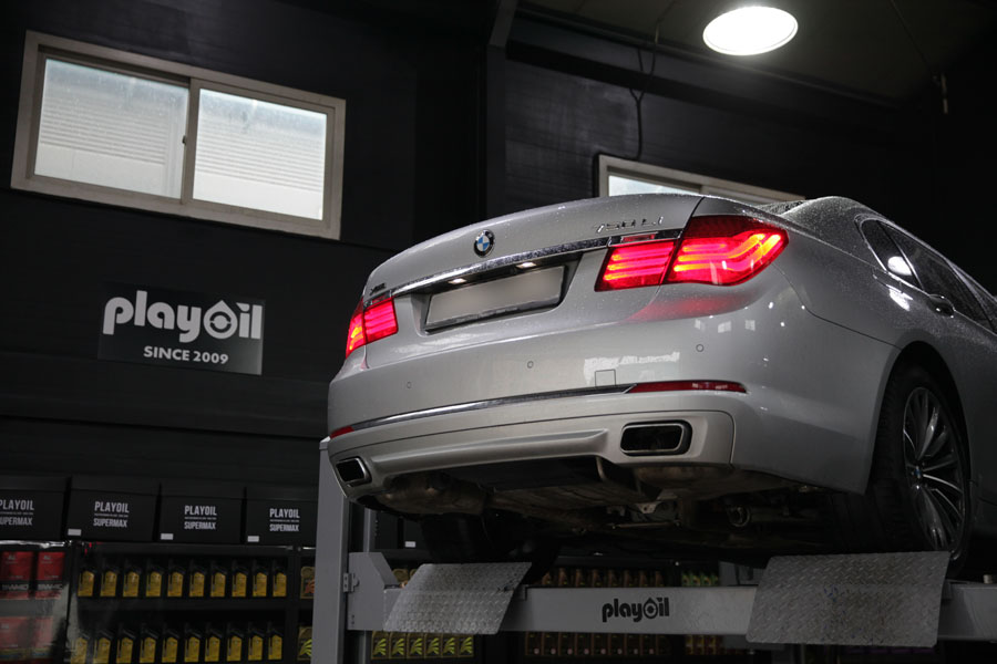 BMW F10 750LI