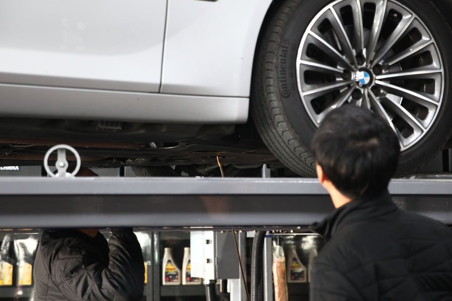 BMW 750LI 엔진오일 교환