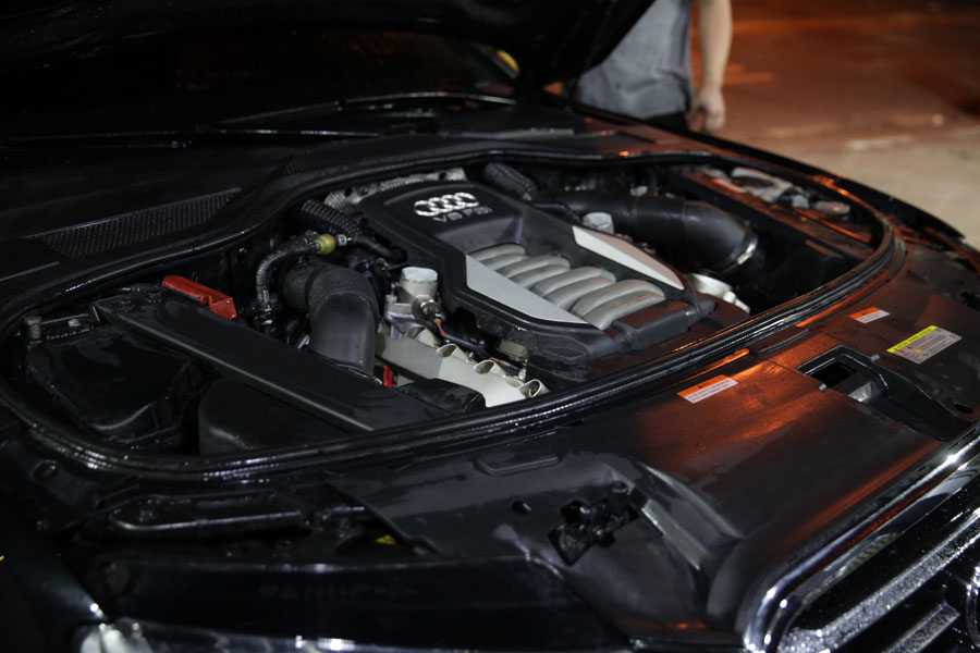 아우디 A8 4.2TFSI